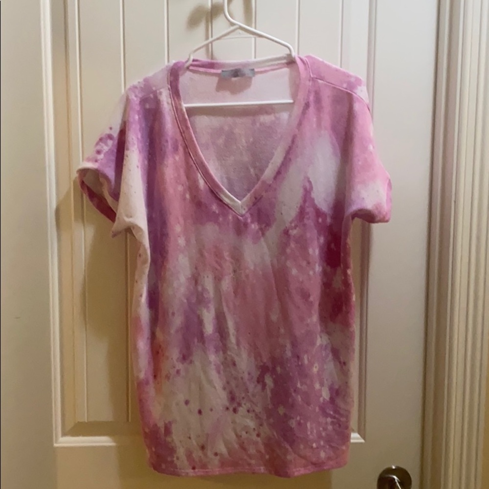 V-Neck top
